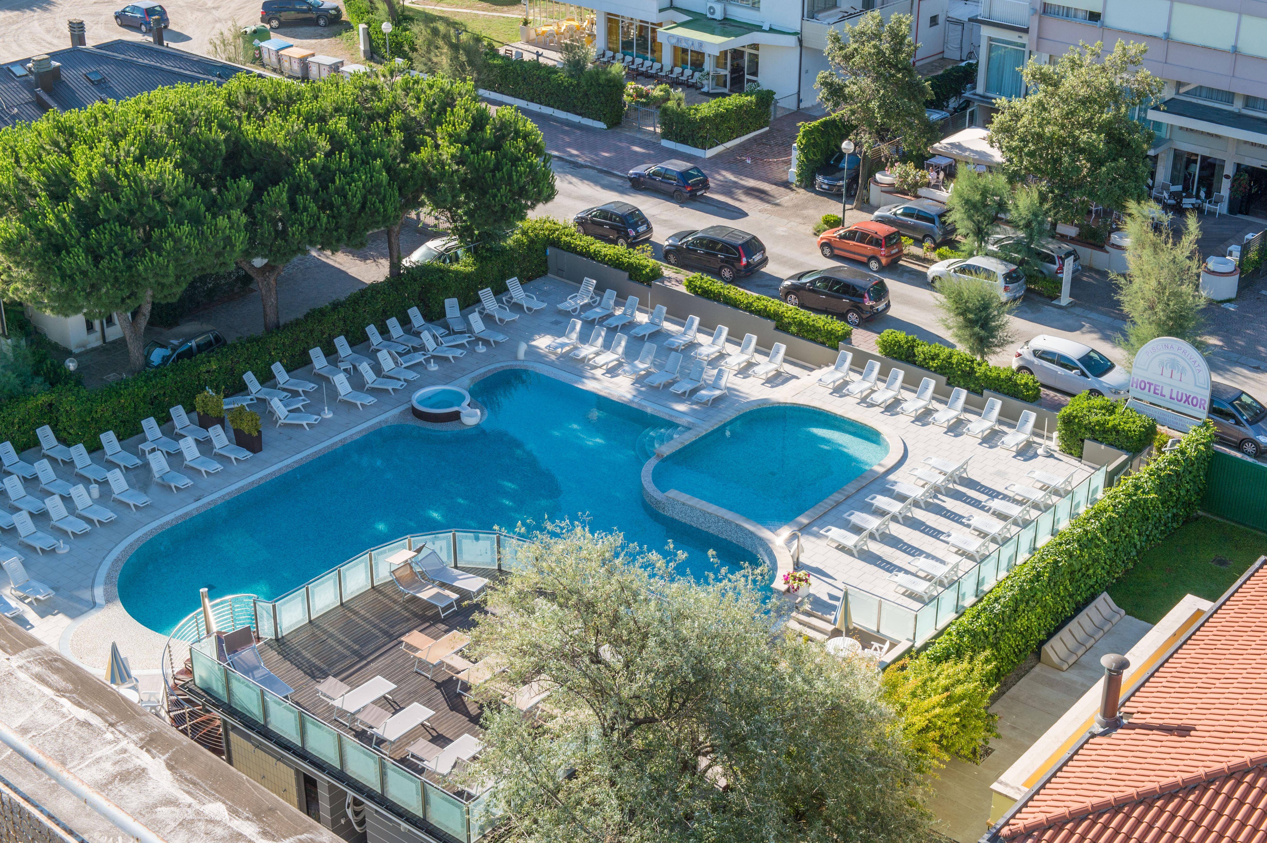 מילאנו מריטימה Hotel Luxor מראה חיצוני תמונה